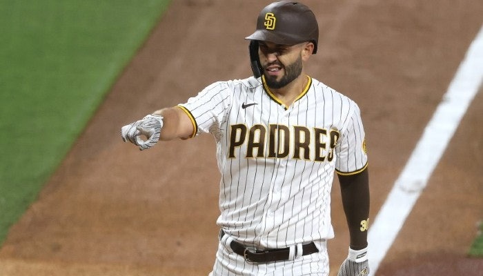 mlb props picks august 8