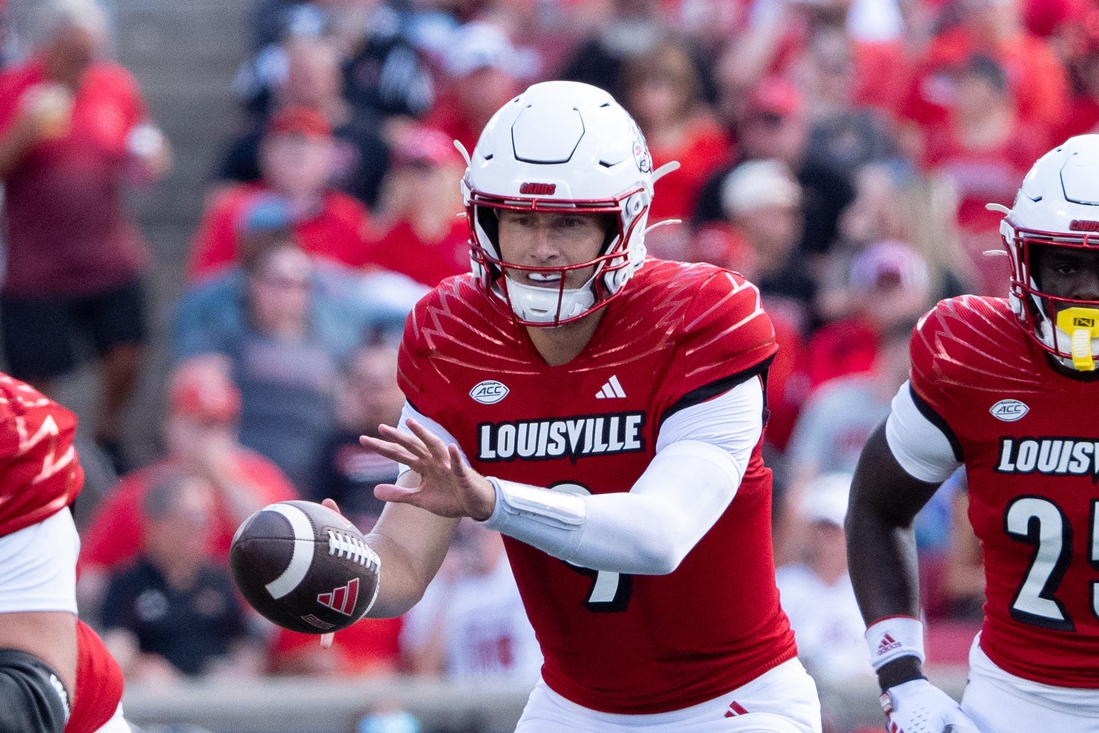 Louisville Cardinals vs Southern Methodist Mustangs Picks and Predictions October 5th 2024