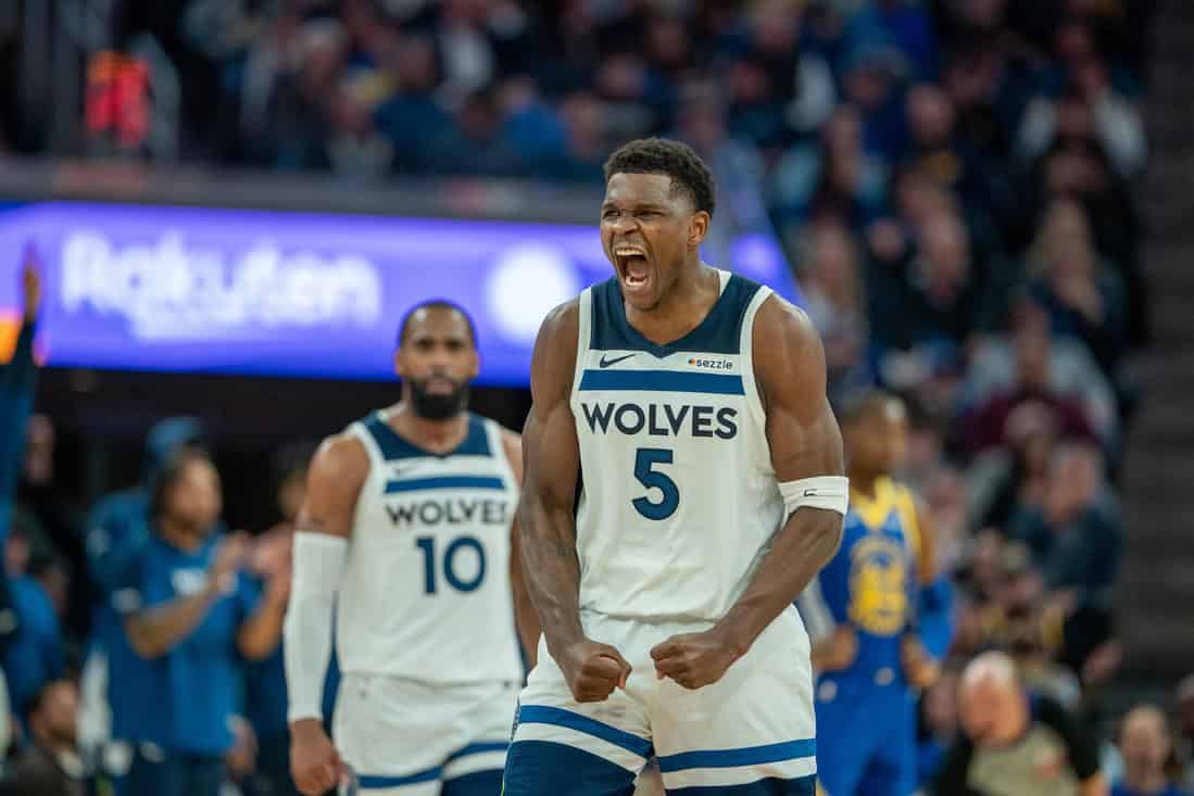 Wolves players celebrsting