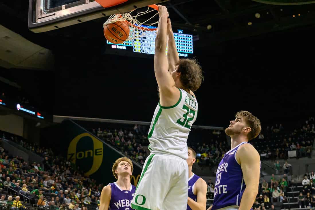 Ducks Player Dunking