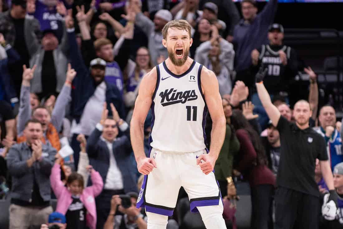 Sabonis celebrating