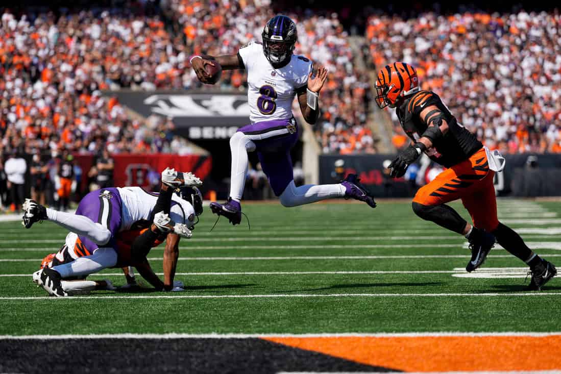 Lamar Jackson running a touchdown