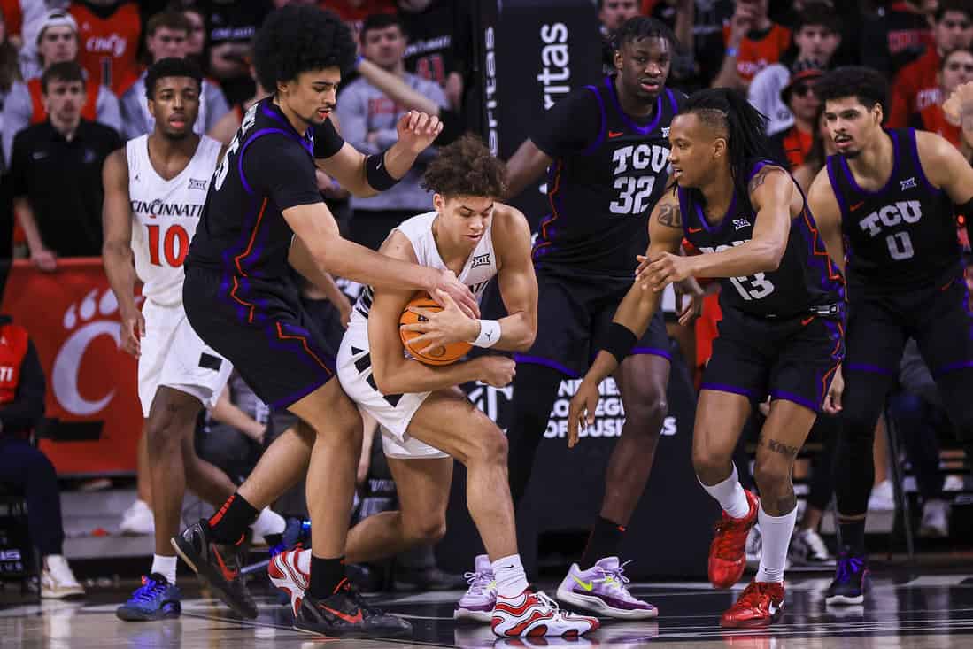 Cincinnati Bearcats vs Baylor Bears