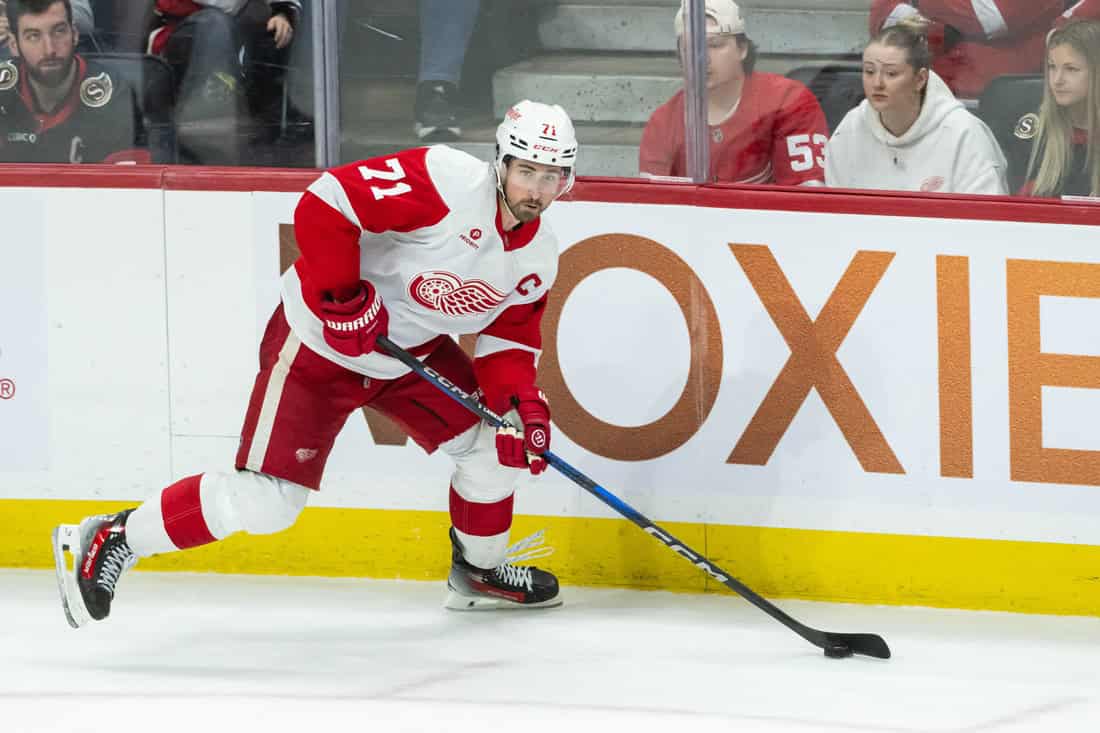 Red Wings player dribbling